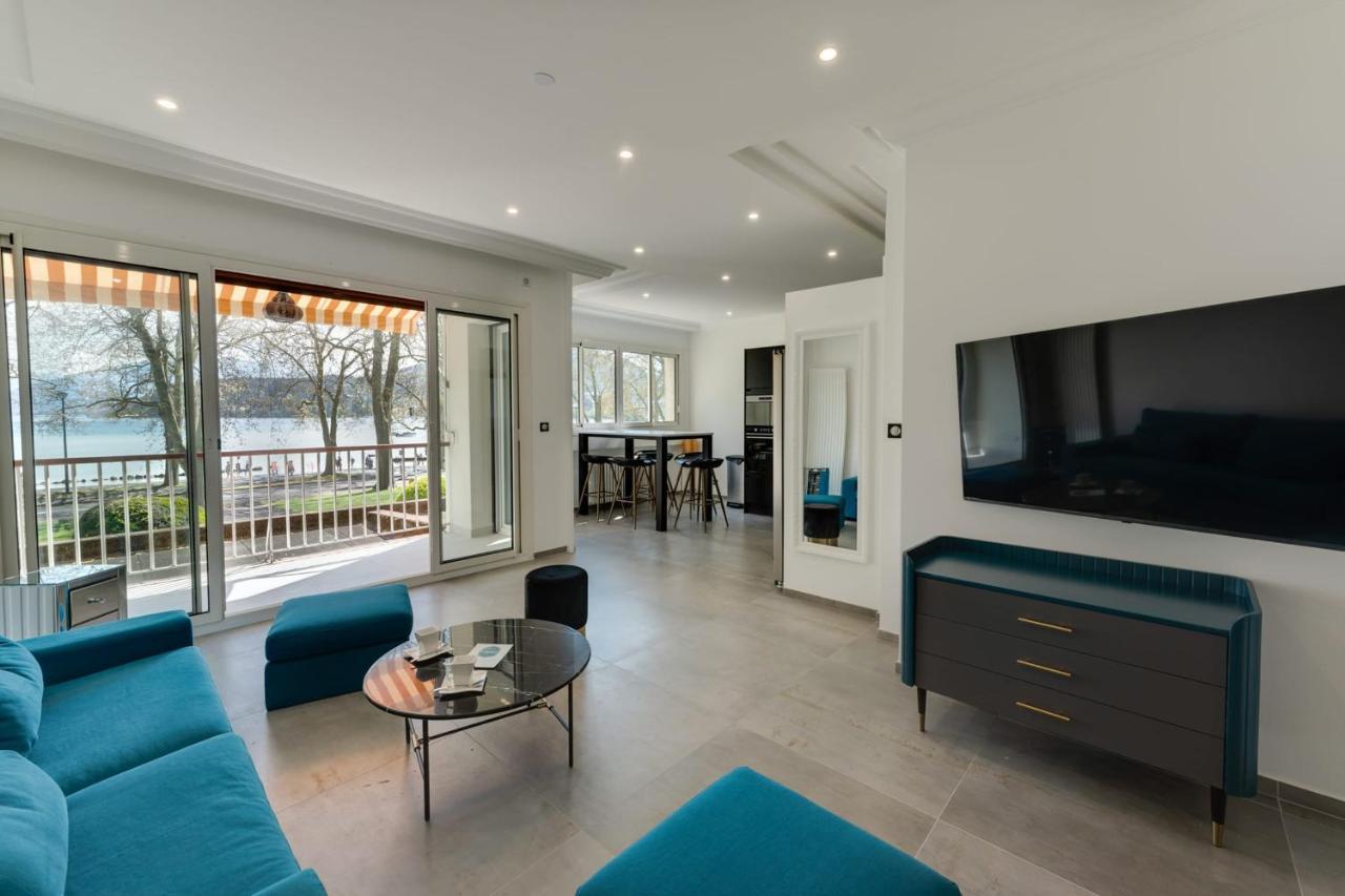 Swan Lake - Design Apartment Facing Lake آنسي المظهر الخارجي الصورة
