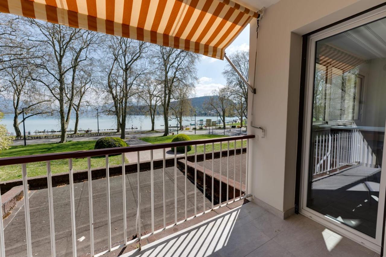 Swan Lake - Design Apartment Facing Lake آنسي المظهر الخارجي الصورة