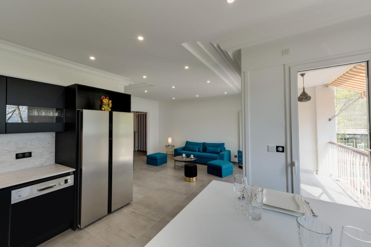 Swan Lake - Design Apartment Facing Lake آنسي المظهر الخارجي الصورة